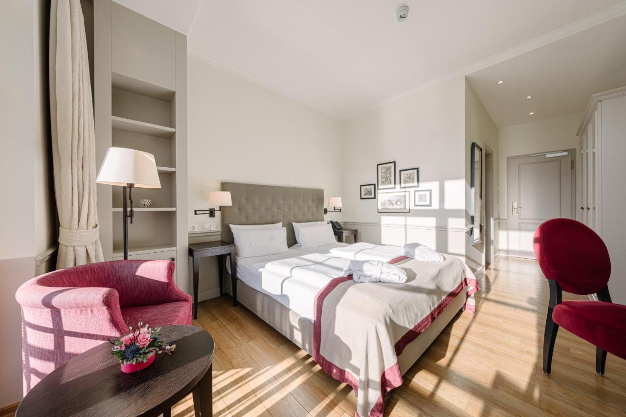 Parkhotel Surenburg Hörstel Eksteriør bilde